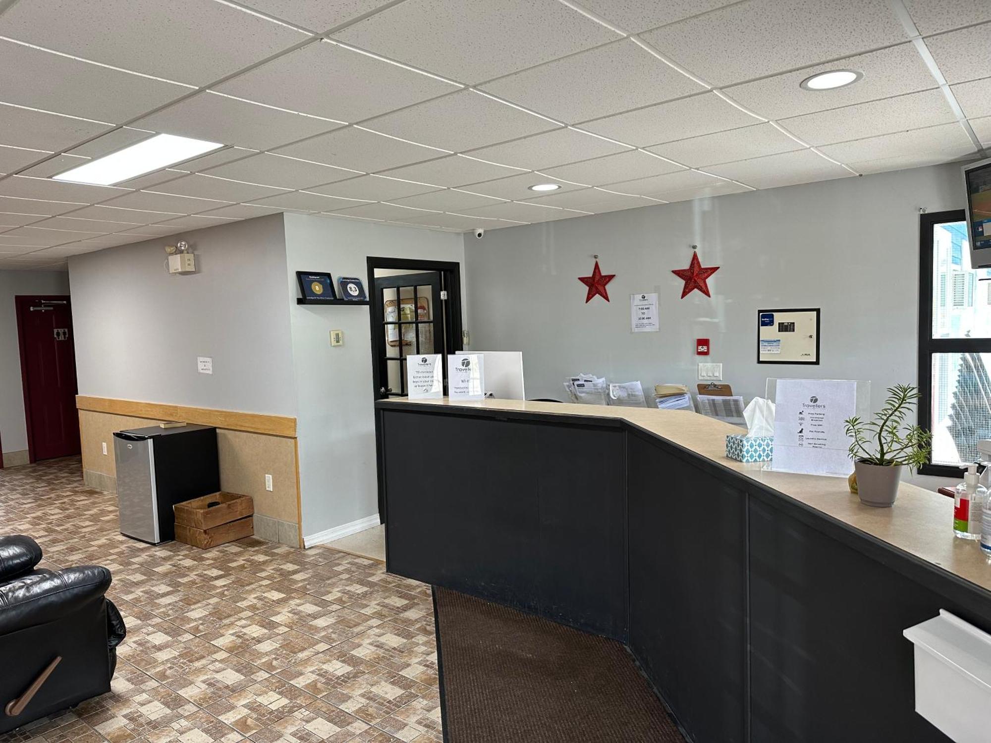 Travellers Inn Fredericton Nb Waasis Εξωτερικό φωτογραφία